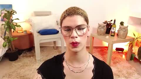 Jhuan Nhez online show from October 22, 2025, 9:25 pm