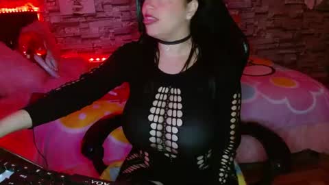Snapshot of jhulia_hill chatting on August 6, 2026, 7:05 pm Jhulia online show from August 6, 2026, 7:05 pm