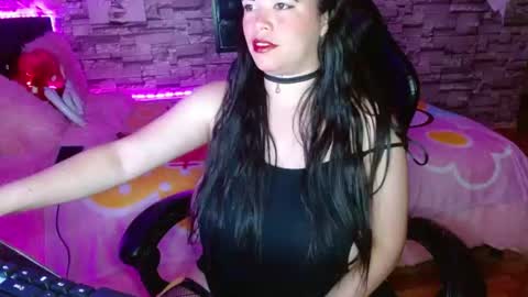 Snapshot of jhulia_hill chatting on August 7, 2026, 7:05 pm Jhulia online show from August 7, 2026, 7:05 pm