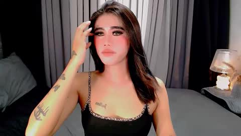 Snapshot of jhuliana_and_charles_room chatting on November 26, 2025, 5:41 am jhuliana_and_charles_room online show from November 26, 2025, 5:41 am