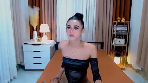 julie online show from January 8, 2025, 2:03 am