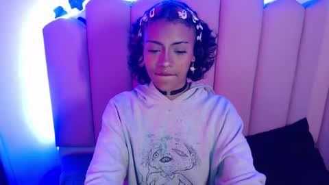 jia1111_ online show from February 4, 2026, 2:23 pm