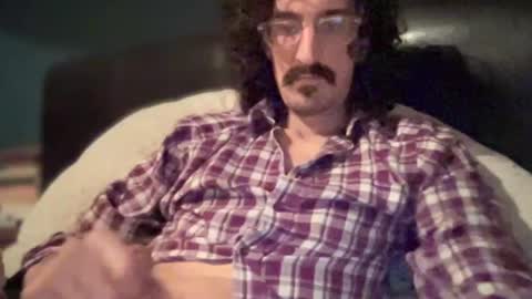 Snapshot of jiggz1986 chatting on May 6, 2026, 10:37 pm Jigz1986 online show from May 6, 2026, 10:37 pm