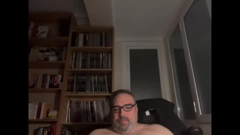 Snapshot of jim_dick chatting on December 25, 2024, 12:37 am Jim Dick online show from December 25, 2024, 12:37 am