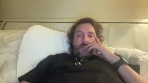 Snapshot of jimboo400 chatting on November 3, 2025, 5:52 am jimboo400 online show from November 3, 2025, 5:52 am
