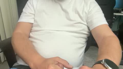 jimgot56 online show from May 17, 2026, 8:23 am