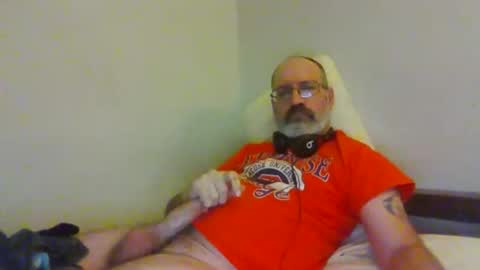 jimmielove47 online show from May 2, 2026, 10:42 am