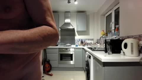 Jimmy Benido online show from November 25, 2025, 7:25 pm