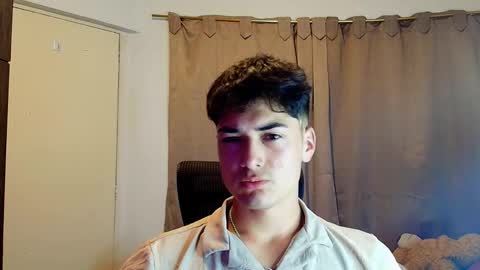 Snapshot of jimmy_classic chatting on October 19, 2025, 10:43 pm jimmy_classic online show from October 19, 2025, 10:43 pm