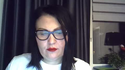 Snapshot of jina_ami chatting on December 1, 2025, 2:00 pm jina_ami online show from December 1, 2025, 2:00 pm