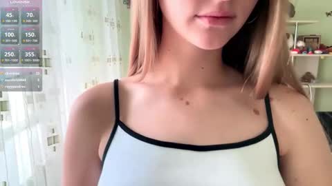 Snapshot of jinnyjaquins chatting on October 23, 2025, 7:40 am Jinny online show from October 23, 2025, 7:40 am