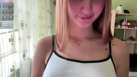 Snapshot of jinnyjaquins chatting on October 28, 2025, 7:34 am Jinny online show from October 28, 2025, 7:34 am