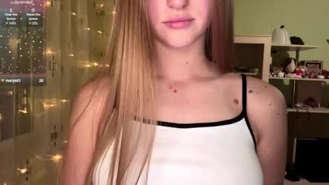 Snapshot of jinnyjaquins chatting on October 29, 2025, 2:08 pm Jinny online show from October 29, 2025, 2:08 pm