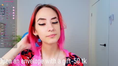 Snapshot of jinx_boom chatting on February 8, 2025, 8:20 am jinx_boom online show from February 8, 2025, 8:20 am