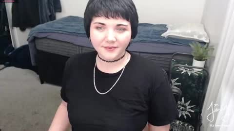 jinxyfawn online show from June 8, 2026, 4:46 am