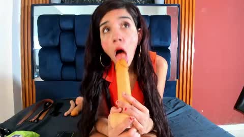 jisooluv online show from July 28, 2026, 8:12 pm