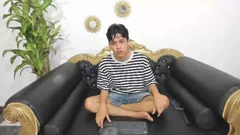Snapshot of jisus_catt chatting on July 15, 2026, 2:06 am Jisusth online show from July 15, 2026, 2:06 am