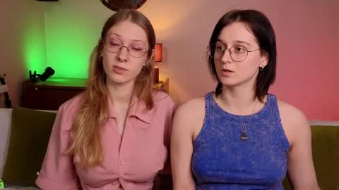 Snapshot of jitoon_exe chatting on January 26, 2025, 4:09 pm Hey Guys We are Julia ginger Tina brunette online show from January 26, 2025, 4:09 pm