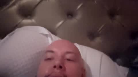 jizzle192 online show from February 15, 2026, 8:24 am