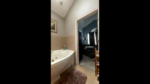 Snapshot of jlovindemsm chatting on September 19, 2025, 11:05 pm Jimmy online show from September 19, 2025, 11:05 pm