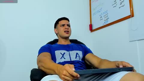 IGJmortton online show from September 18, 2025, 12:40 pm