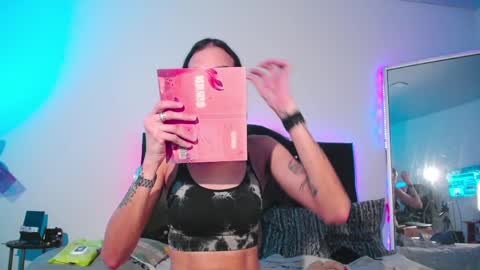 Snapshot of joaisaza chatting on April 1, 2026, 6:47 am Joa Isaza online show from April 1, 2026, 6:47 am