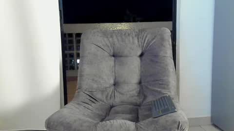 Snapshot of joan_saenz chatting on January 19, 2025, 12:38 am JOAN SAENZ online show from January 19, 2025, 12:38 am