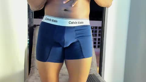 Snapshot of joan_saenz chatting on January 22, 2025, 2:37 am JOAN SAENZ online show from January 22, 2025, 2:37 am