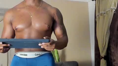 Snapshot of joan_saenz chatting on February 7, 2025, 8:01 am JOAN SAENZ online show from February 7, 2025, 8:01 am