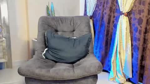 Snapshot of joan_saenz chatting on February 24, 2025, 1:13 am JOAN SAENZ online show from February 24, 2025, 1:13 am