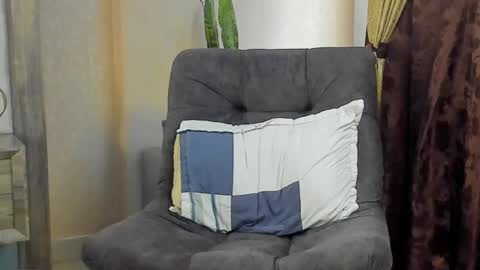 Snapshot of joan_saenz chatting on March 7, 2025, 5:17 pm JOAN SAENZ online show from March 7, 2025, 5:17 pm