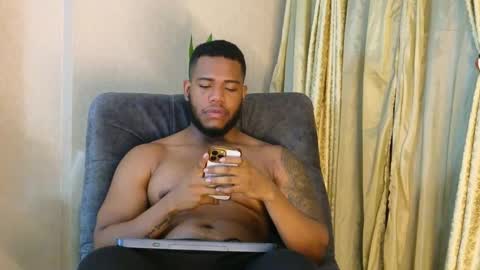 Snapshot of joan_saenz chatting on September 25, 2025, 3:32 am JOAN SAENZ online show from September 25, 2025, 3:32 am