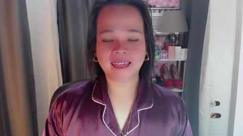Joana online show from April 25, 2026, 7:33 pm