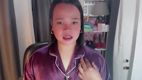 Joana online show from April 28, 2026, 2:27 am