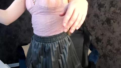 Snapshot of joann_shermann chatting on November 1, 2025, 1:18 am joann_shermann online show from November 1, 2025, 1:18 am