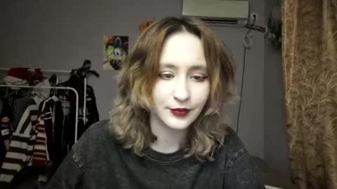 Joannatompson online show from February 1, 2025, 4:11 pm