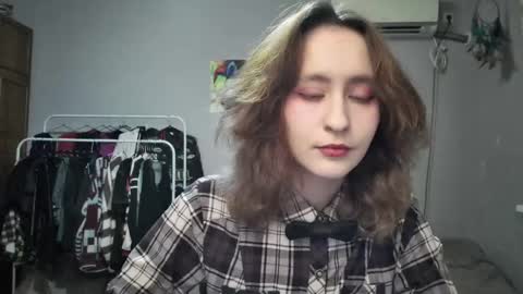 Joannatompson online show from February 24, 2025, 7:52 pm