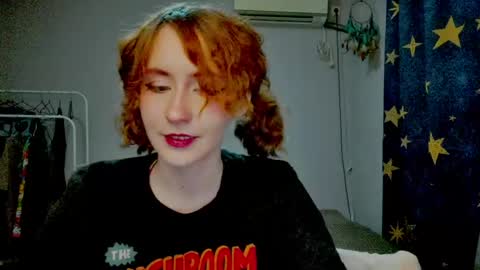Joannatompson online show from May 18, 2026, 11:10 pm