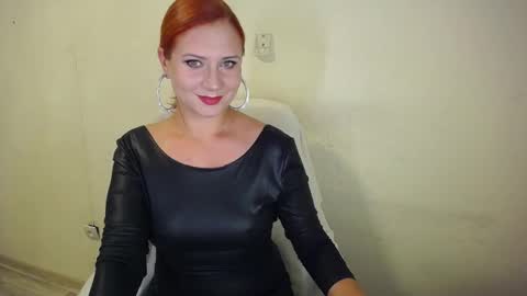 Snapshot of joanne_star chatting on September 12, 2025, 7:47 pm SweetGinger online show from September 12, 2025, 7:47 pm