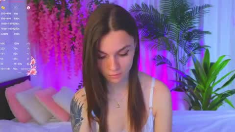 Eva online show from May 4, 2026, 7:10 pm