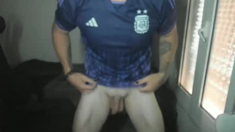 Snapshot of joaquin420_hot chatting on April 9, 2026, 7:47 am joaquin420_hot online show from April 9, 2026, 7:47 am