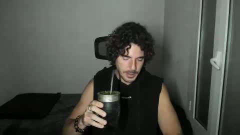 Snapshot of joaquin420_hot chatting on May 12, 2026, 2:41 am joaquin420_hot online show from May 12, 2026, 2:41 am