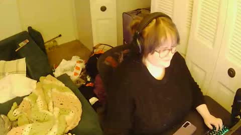 joblessegirl online show from March 29, 2026, 1:38 am