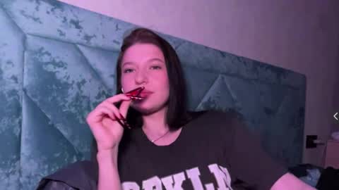 Sarah online show from March 17, 2026, 3:26 pm