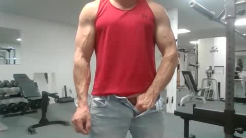 joe_smith5679 online show from April 28, 2026, 8:36 pm