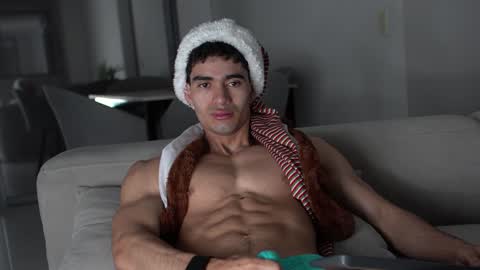 Snapshot of joe_steel1 chatting on December 22, 2024, 10:49 am joe_steel1 online show from December 22, 2024, 10:49 am