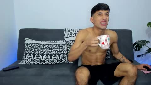 Snapshot of joel_foxx chatting on November 12, 2025, 11:21 am joel_foxx online show from November 12, 2025, 11:21 am