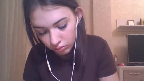 Jennifer online show from November 7, 2025, 5:13 pm