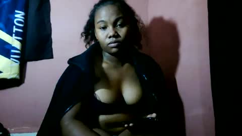 joenah012 online show from July 10, 2026, 6:21 pm