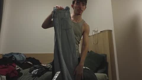 Snapshot of joeosulli2024 chatting on October 16, 2025, 8:32 pm JoeOsulli online show from October 16, 2025, 8:32 pm